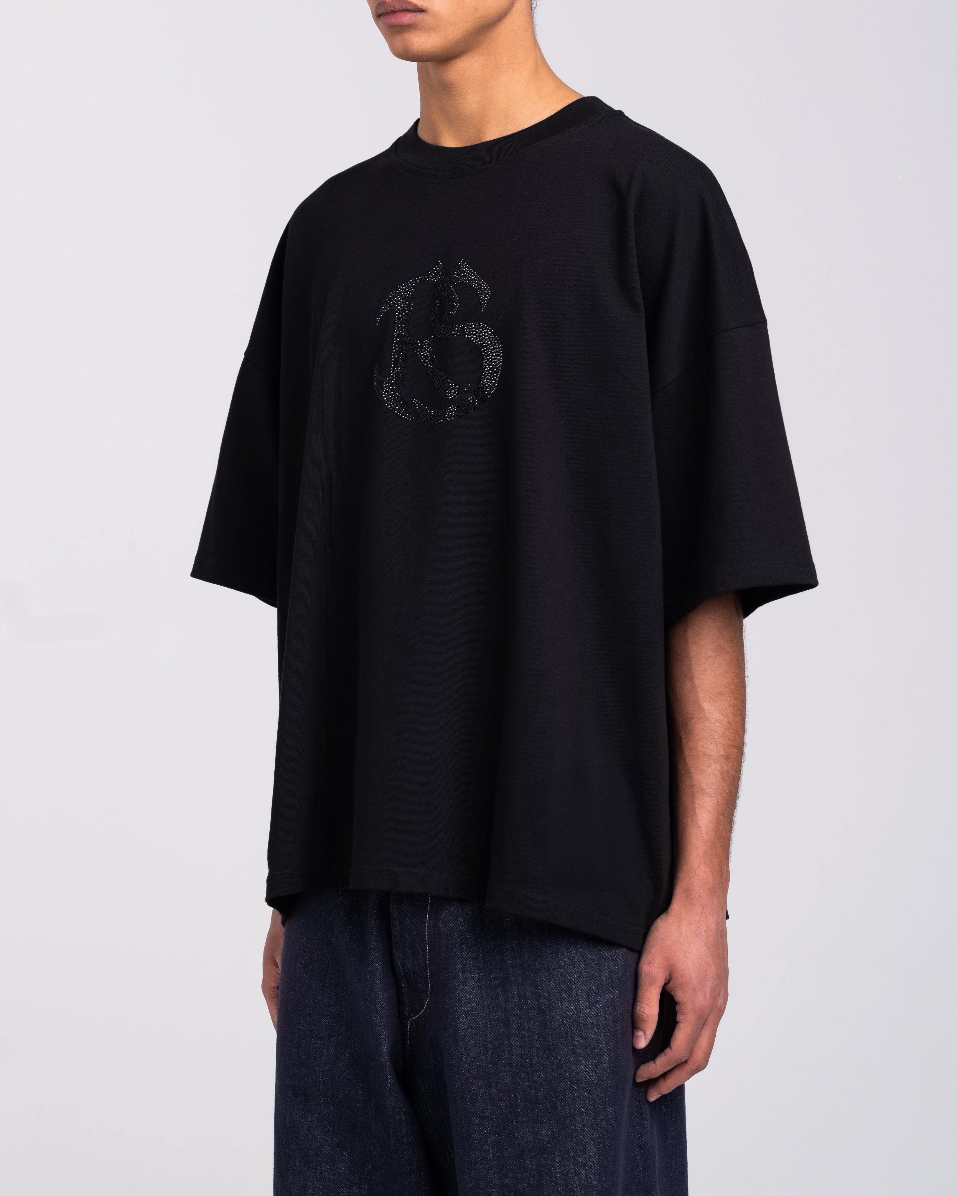 RAWSTAR Antares Astra Stellar T-Shirt in black – side view of model wearing the tee, luxury streetwear made in Italy.